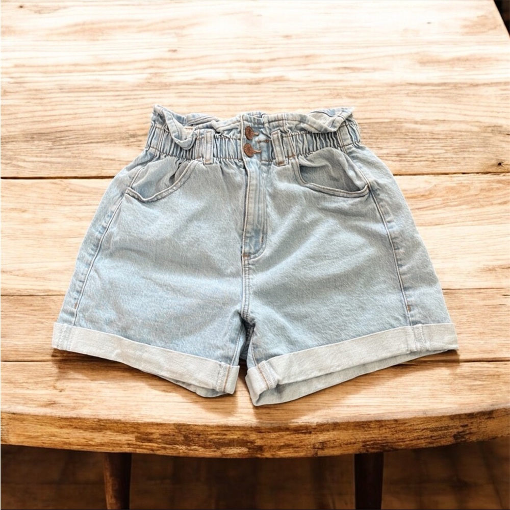 GARAGE Light Wash Denim Shorts Paperbag High Rise Mom Fit Womens Size 1